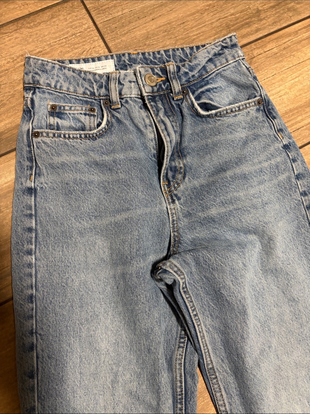 ZARA Classic High-Rise Straight Leg Jeans - Light Blue - Picture 2 of 5